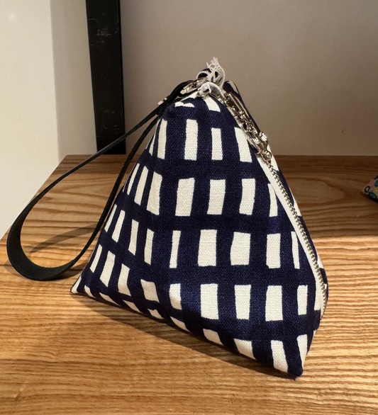 Peko_S_pouch sora check NV
