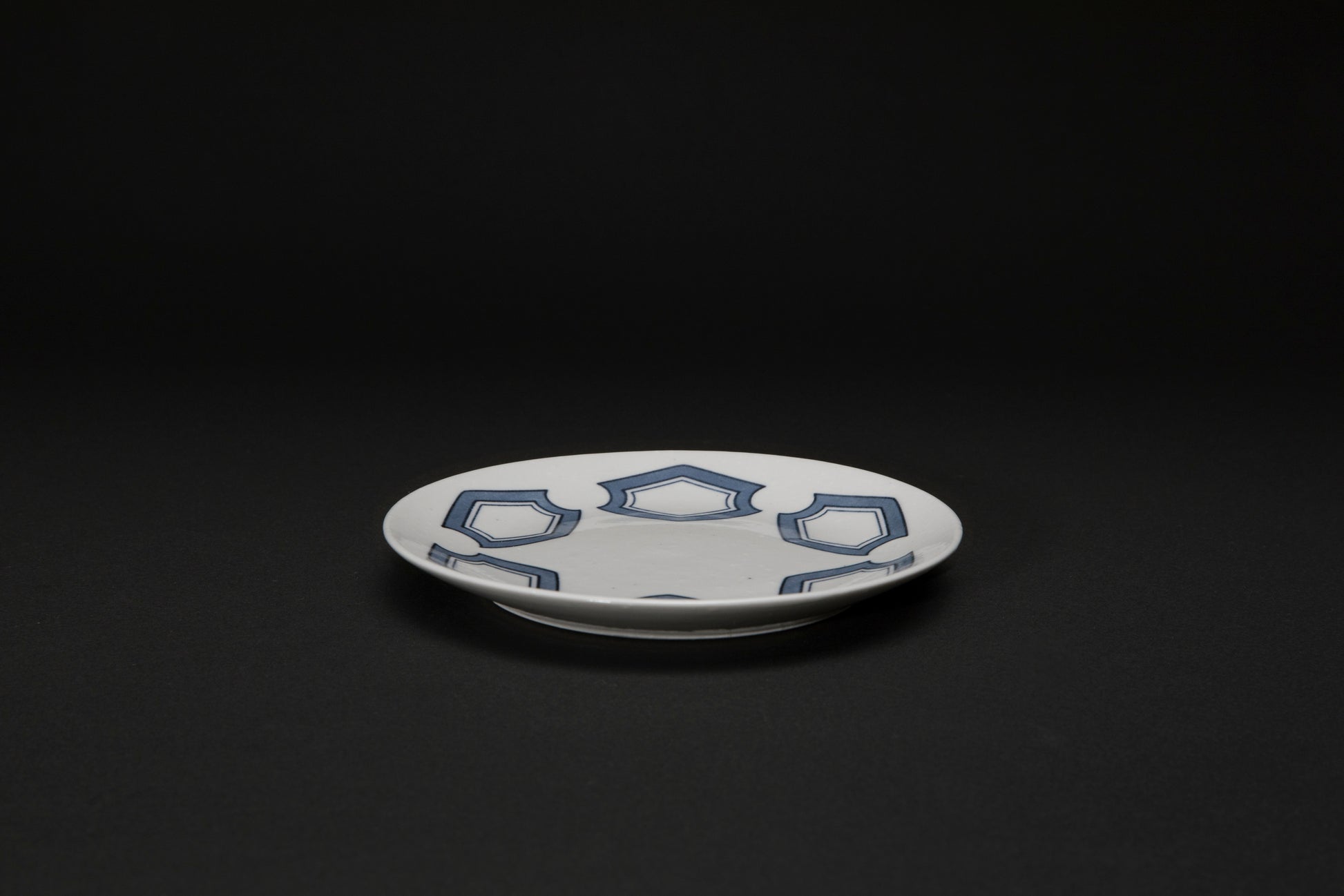 Assiette en porcelaine Rokkamon bleu