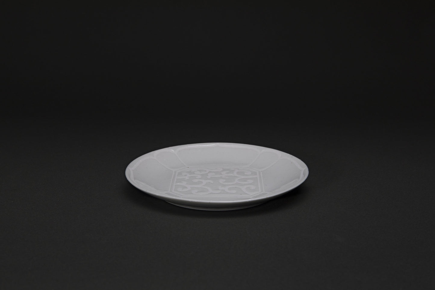 Assiette en porcelaine RINKAMON - Ogata PARIS