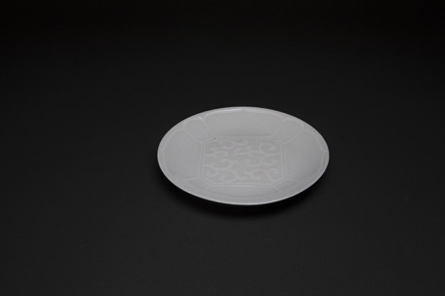 Assiette en porcelaine RINKAMON - Ogata PARIS