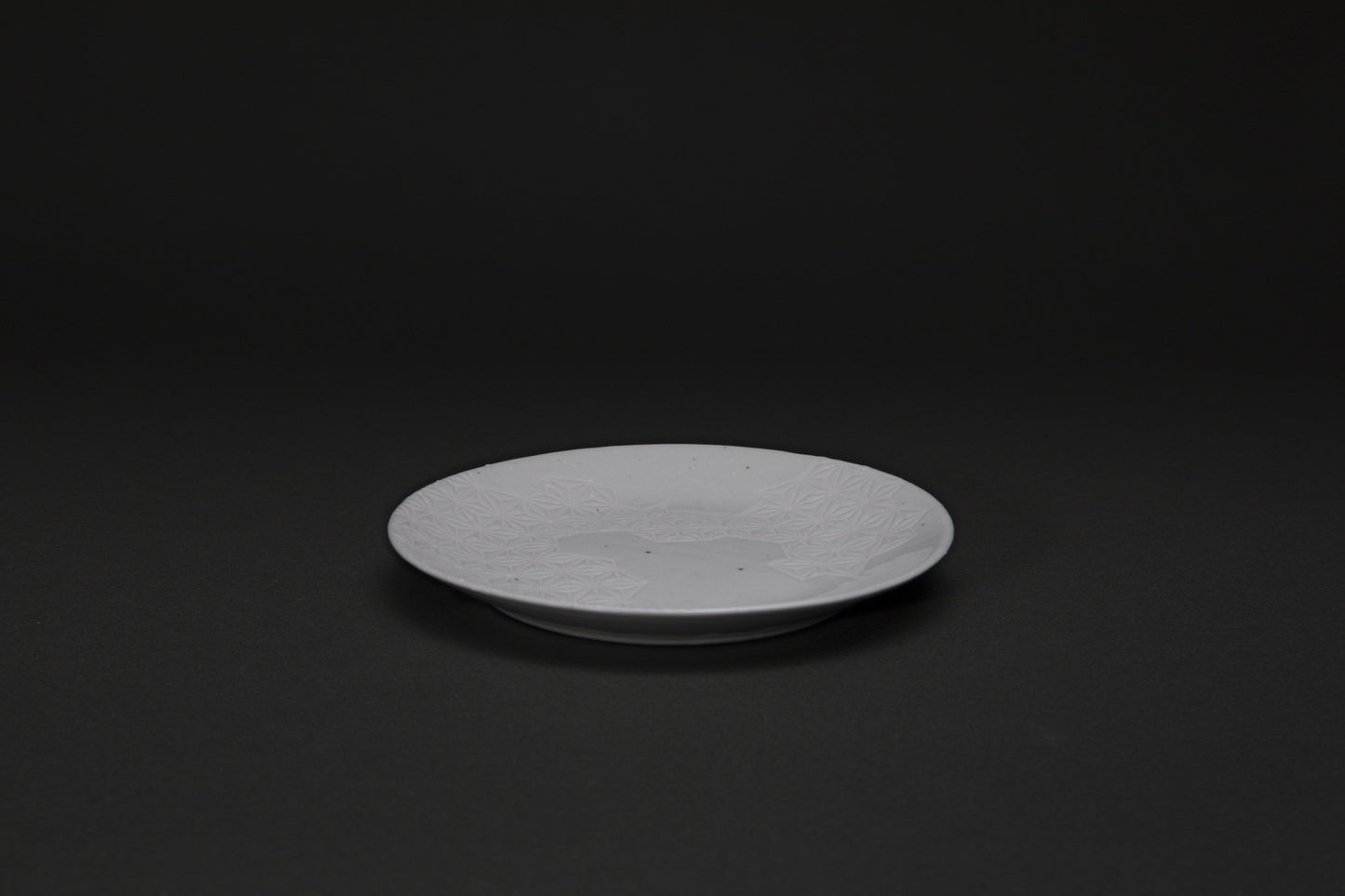 Assiette en porcelaine Asabamon - Ogata PARIS