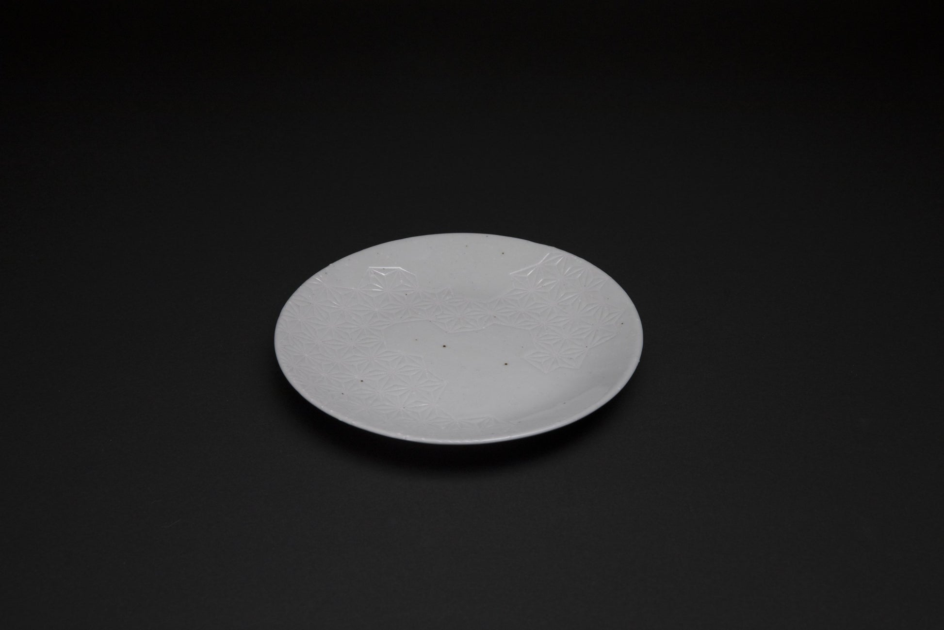 Assiette en porcelaine Asabamon - Ogata PARIS