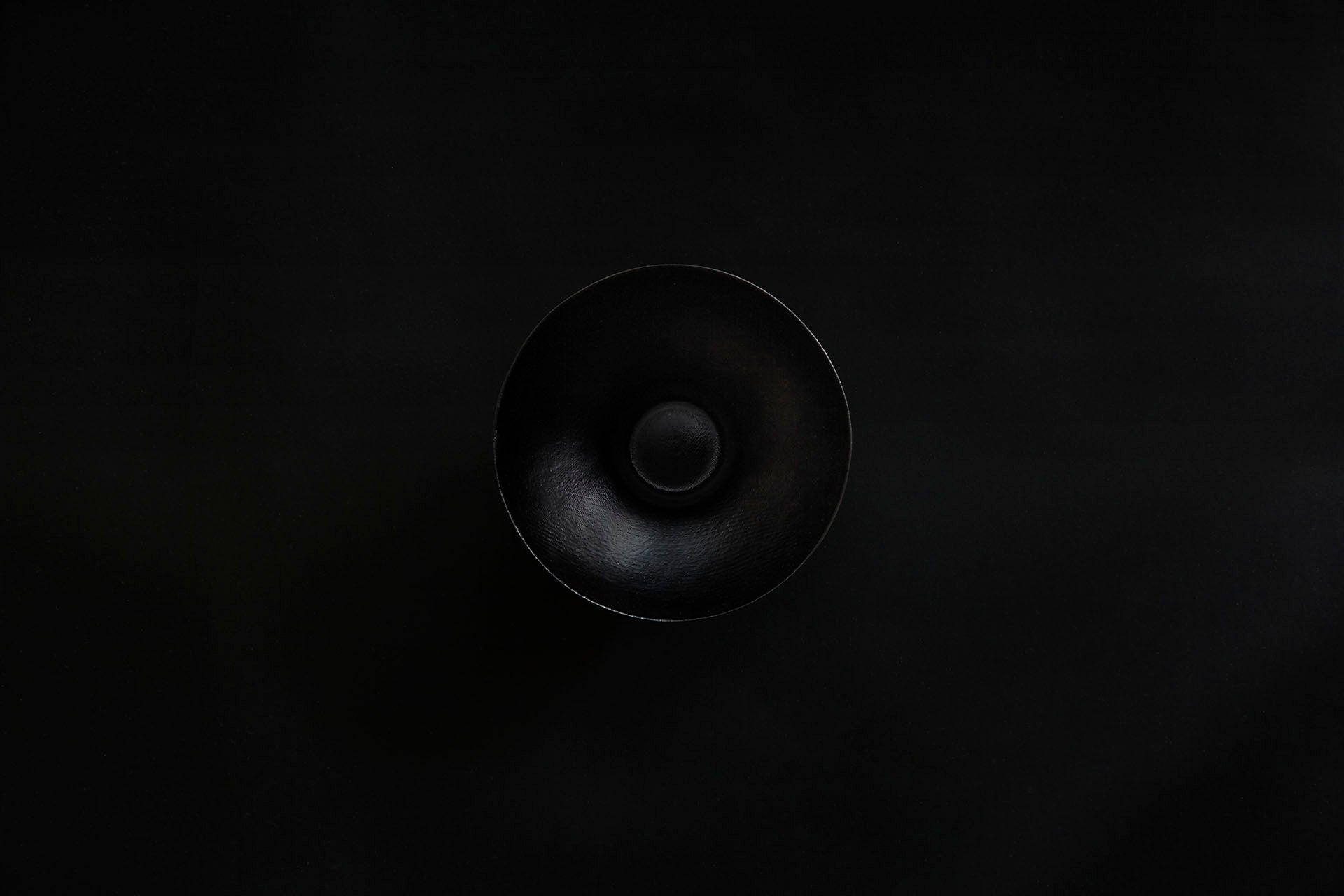 Coupelle en papier laquée en noir