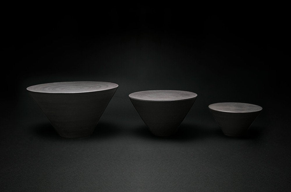 Assiette en forme de cône - artisanat japonais - Ogata PARIS