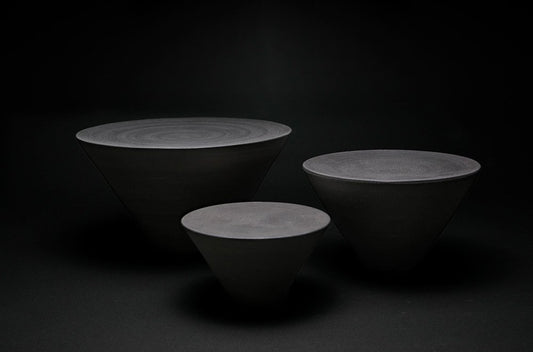 Assiette en forme de cône - artisanat japonais - Ogata PARIS
