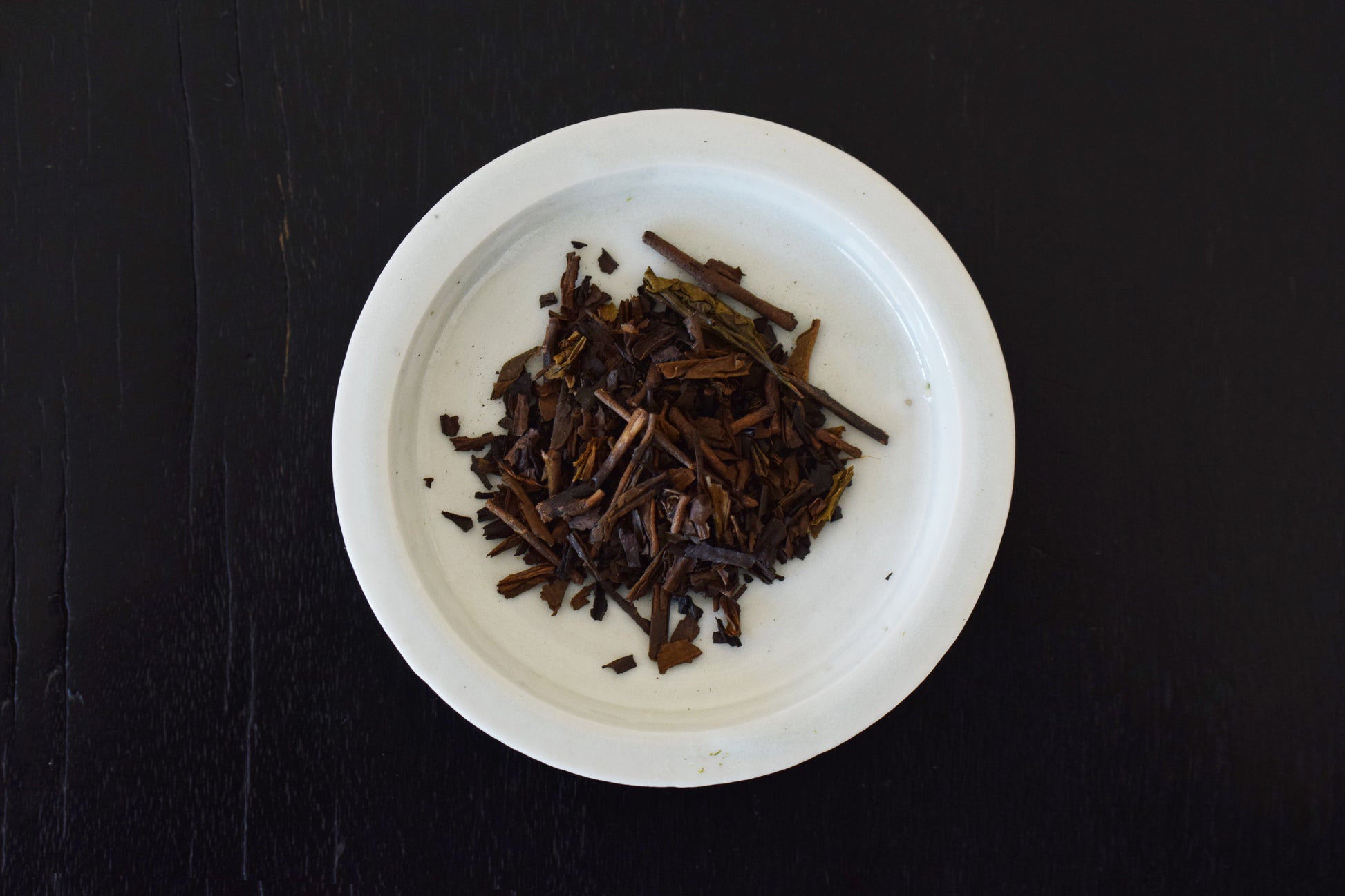 Thé torréfié japonais maturé Sannen Bancha - Mélange - Apellation Shizuoka - OGATA Paris