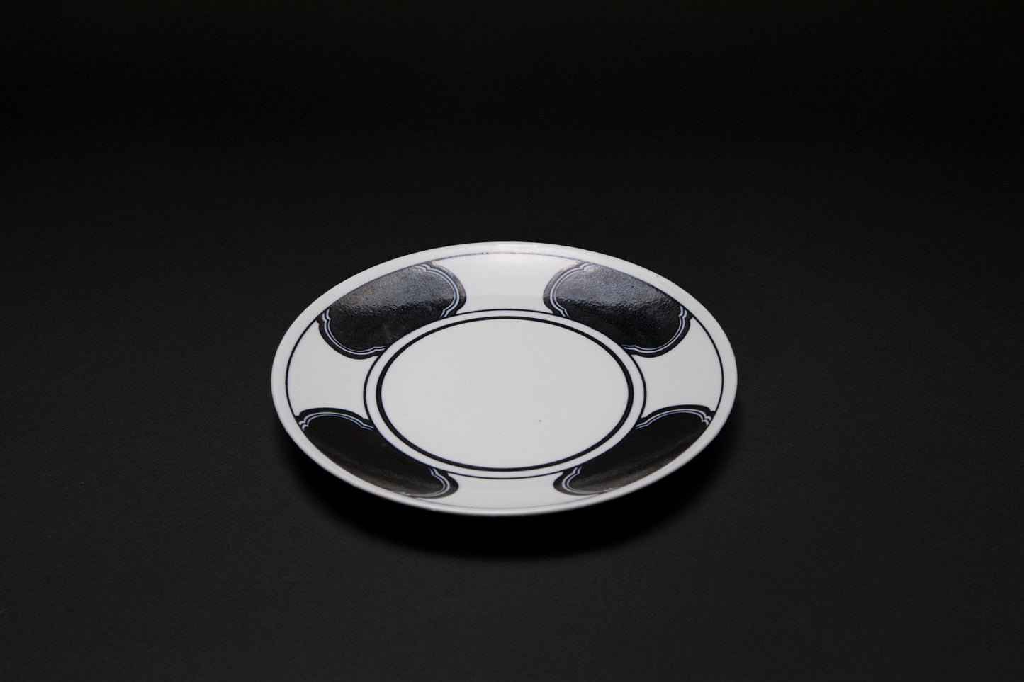 Assiette en porcelaine Wakumon - Ogata PARIS