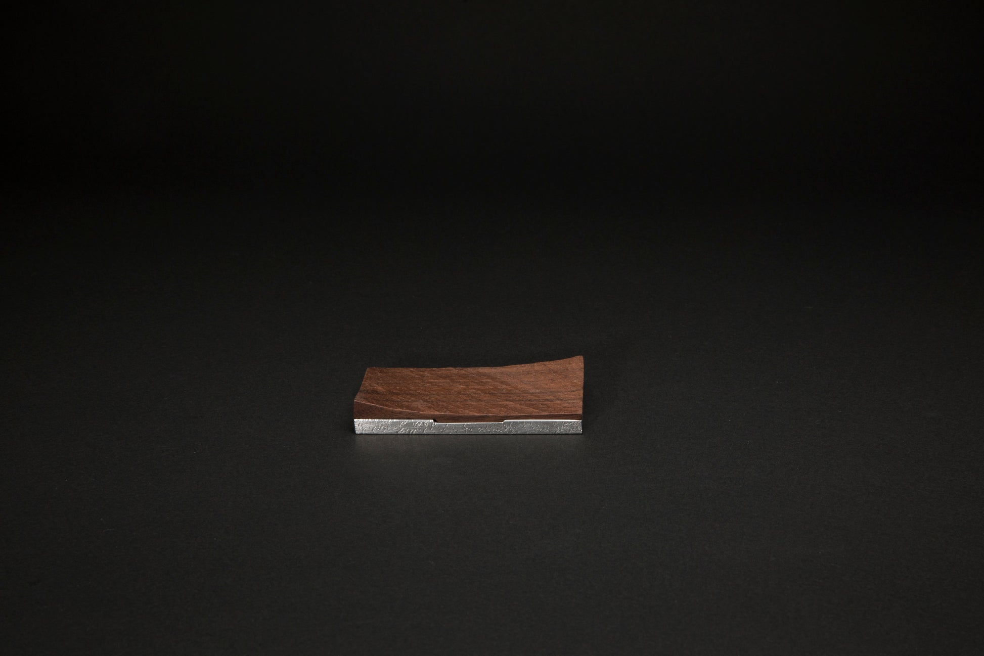 Ètui à cure dents en étain et bois